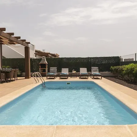 Villa Lightbooking Pueblo Majorero Piscina Climatizada Caleta De Fuste