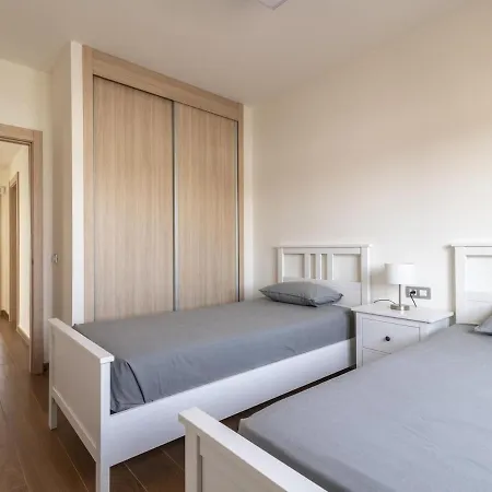 Lightbooking Pueblo Majorero Piscina Climatizada