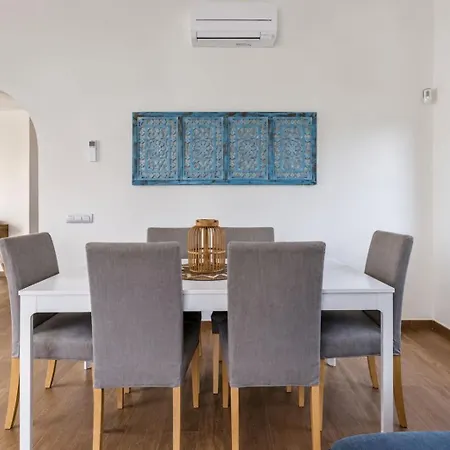 Βίλα Guestready - Luxury With Private Pool *